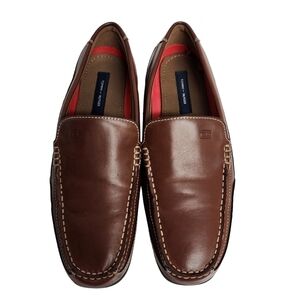 TOMMY HILFIGER COMFORT SLIP-ON DRIVING SHOE